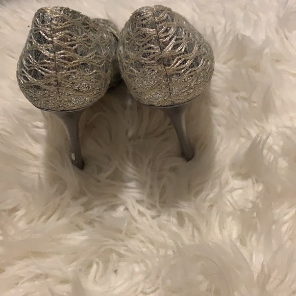 Heels - Picture 4 of 5